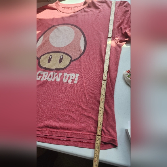 Nintendo Super Mario Brothers Mushroom T-Shirt with - Picture 3 of 3